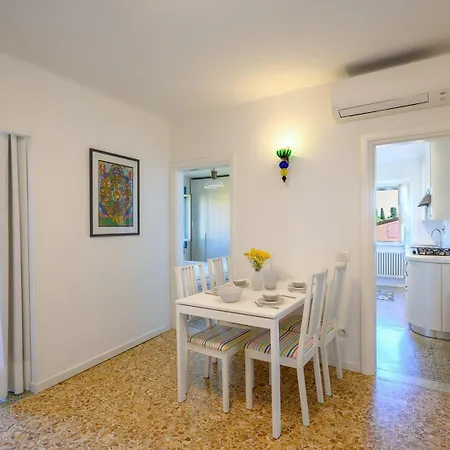 Nisida House 5 Terre 费扎诺
