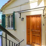 Nisida House 5 Terre Daire