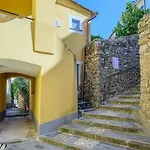 Nisida House 5 Terre Daire *
