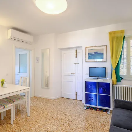 Nisida House 5 Terre Appartamento *