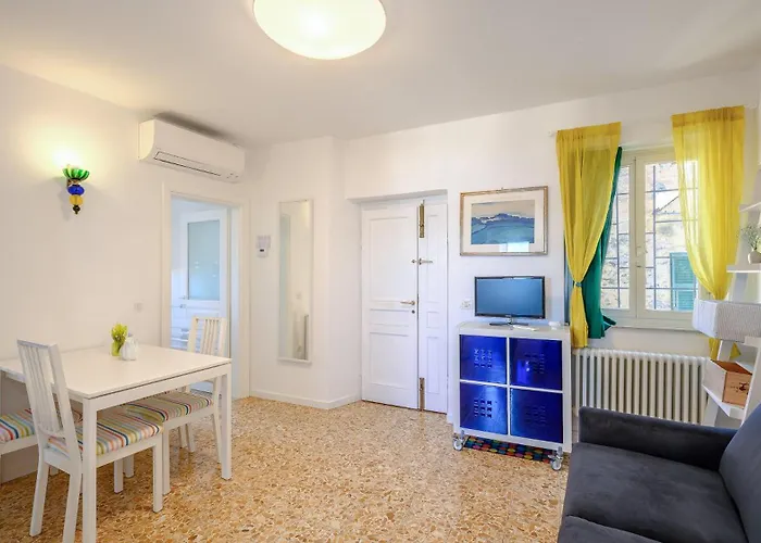 Nisida House 5 Terre Appartamento *