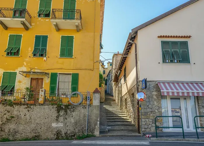 Nisida House 5 Terre Appartamento